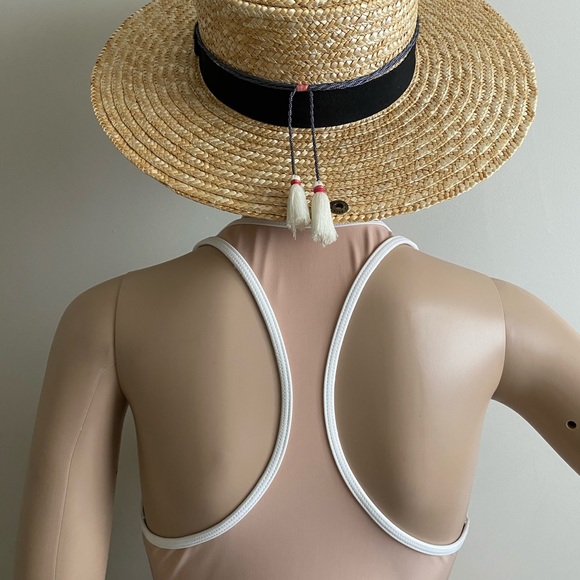 NWOT Razorback Swimsuit - Picture 10 of 14